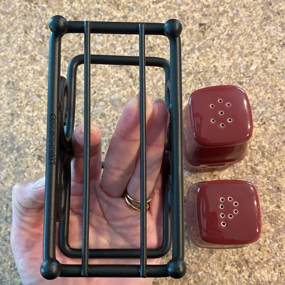 Longaberger Paprika Salt & Pepper Shakers & Black Wrought Iron Holder Caddy - Picture 16 of 17